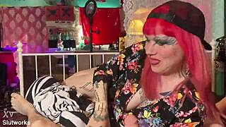 Goddess Starlavamp Gooning Hard for Her Friend Sucking Dick and Snapping Selfies