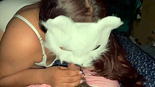 que rico me la chupa la novia de mi amigo, tragando todo con juguetes y creampie anal