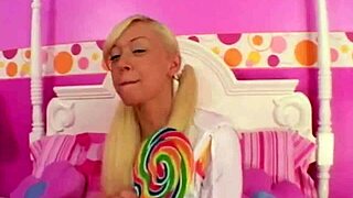 lil lexy rubbing pussy using lollipop masturbating pussy