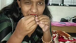 Desi Indian Couple Enjoys Natural Sex Close Up