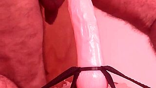 Riding Anal Dildo Probando Juguete Por El Culo