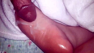 Intense Cumshot On Oiled Feet
