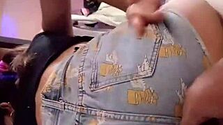 CARIÑOSA VISITS A CLIENT AND GIVES HER BEST SERVICES, SHE'S WELL-ENDOWED AND YOUNG, THE GIRL SUCKS LIKE A GODDESS, CALLS HERSELF CANDYBOOM, THE PRETTIEST