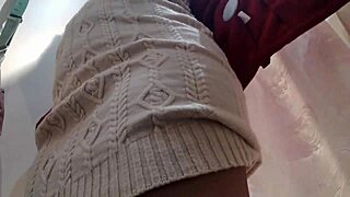 Italian amateur flashes hairy pussy and big ass in changing room