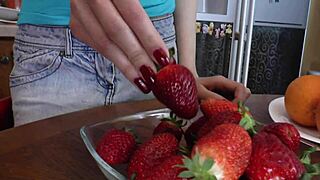 Redhead Shows Big Tits Close Up