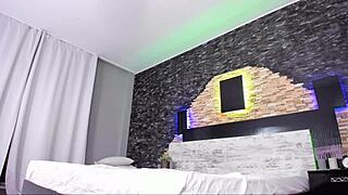 curvy milf babe masturbates her big tits and ass on webcam