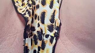 puta safada gostosa masturbating solo