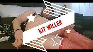 i wanted a quickie on the sofa, but it turned into rough anal with my slave, spreading her big ass