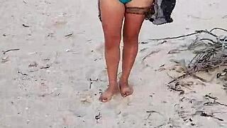 Exhibiendome En Playa Mexicana Muestro Las Tetas Y El Culo