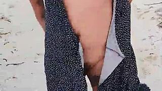 Exhibiendome En Playa Mexicana Muestro Las Tetas Y El Culo