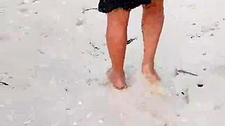 Exhibiendome En Playa Mexicana Muestro Las Tetas Y El Culo