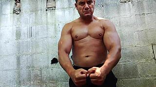 Yuri Gaucho Brazilian Bear Handjob Cumload Exhibition