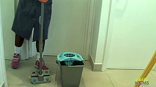 i give an amazing blowjob and get fucked while working