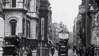 What vintage lesbian beaver action hides in the dark?