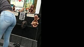 Culona With Tight Jeans