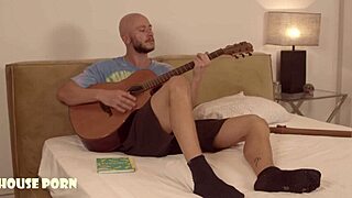 Colombian Girl Has Squirting Orgasms With Veronica Leal