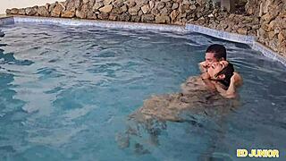 Eva perez dando o cu e tomando caldo anal total completo no red e no sheer