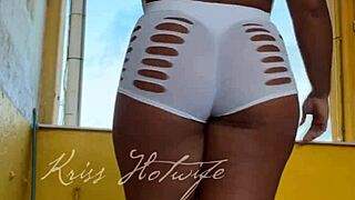 Naughty Wife Shows Off Her Big Pussy In New Short Shorts To Gym Friend At Gym