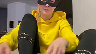 Enjoy the sight of barefoot dirty socks feet fetish with nike nikesocks girl smelly socks