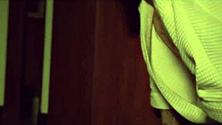 fetiche de pies y un follada salvaje en la primera cita en tinder 😈