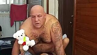 young girl says, 'i want that old man'