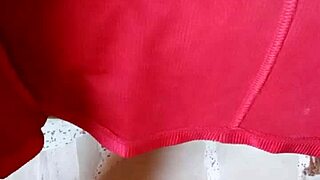 gretala pisses in feet