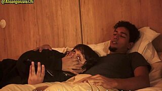 tengo sue�o dejame acostarme en tus piernas pero no metas tu pene en mi boca por favor