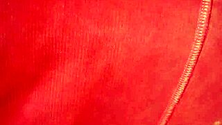 gretala pisses in feet