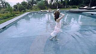 jenna j ross likes to squeeze her own nipples when she cums on her fingers