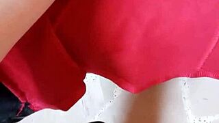 gretala pisses in feet