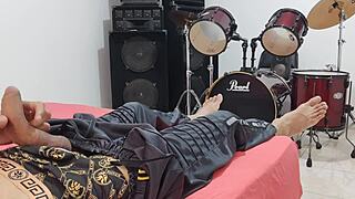 i masturbate my big cock in front of the camera