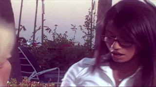 teen pussy shaved and toyed solo