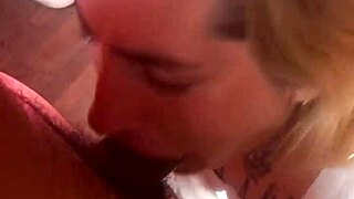 una rica chapita le doy a mi amigo y me da toda la leche?