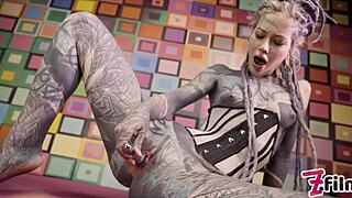 anal queen anuskatzz in corset plays with metal toy and gets her ass fucked by big dick and squirts