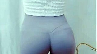 Hey, watch this asian girl dancing so gracefully