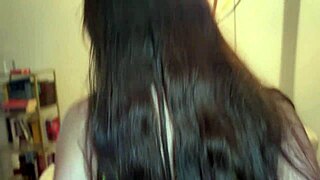 Nicole Love's Seductive Pussy Waiting For Cock