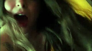 Creampie with pregnant girl in homemade scene