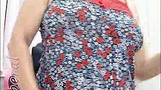 mostrando a buceta para os safadinhos que querem socar os cacetes nela marca comigo num motel e vem me foder gostoso 😈