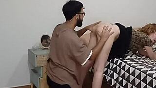 Comi a mina da biblioteca no pelo