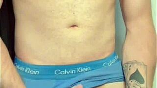 This is the exclusive handjob video I make for my subscribers!