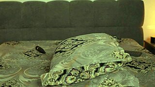 Watch brunette bombshell ayya pleasure herself in raw shaved solo cam show