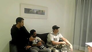 13 ESPOSA NINFOMANA PSICOLOGA INVENTA TERAPIA DE GRUPO CON SUS DOS MARIDOS PARA PODER ENFIESTARSE A UN PACIENTE 13