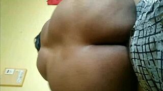 पति फौज में पत्नि मौज में दुसरे के साथ चुदाती