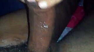 Desi neighbour handjob leads to cumshot