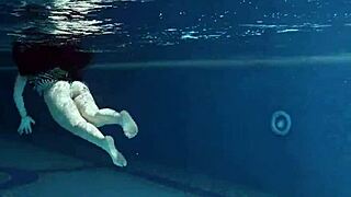 Diana rius, with hot tits, touches her body underwater