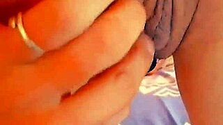 Beautiful Latina Amateur Masturbates Her Wet Vagina