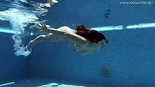 Diana rius, with hot tits, touches her body underwater