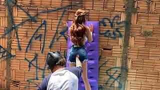 Safada Novinha Uses Sex Toy Outdoors Boldly