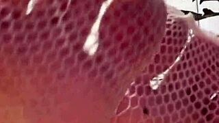 Sniff my panties and worship my fetish feet, mistress elza koms orders