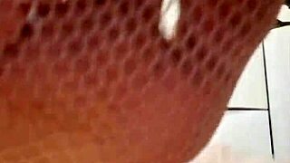 Sniff my panties and worship my fetish feet, mistress elza koms orders